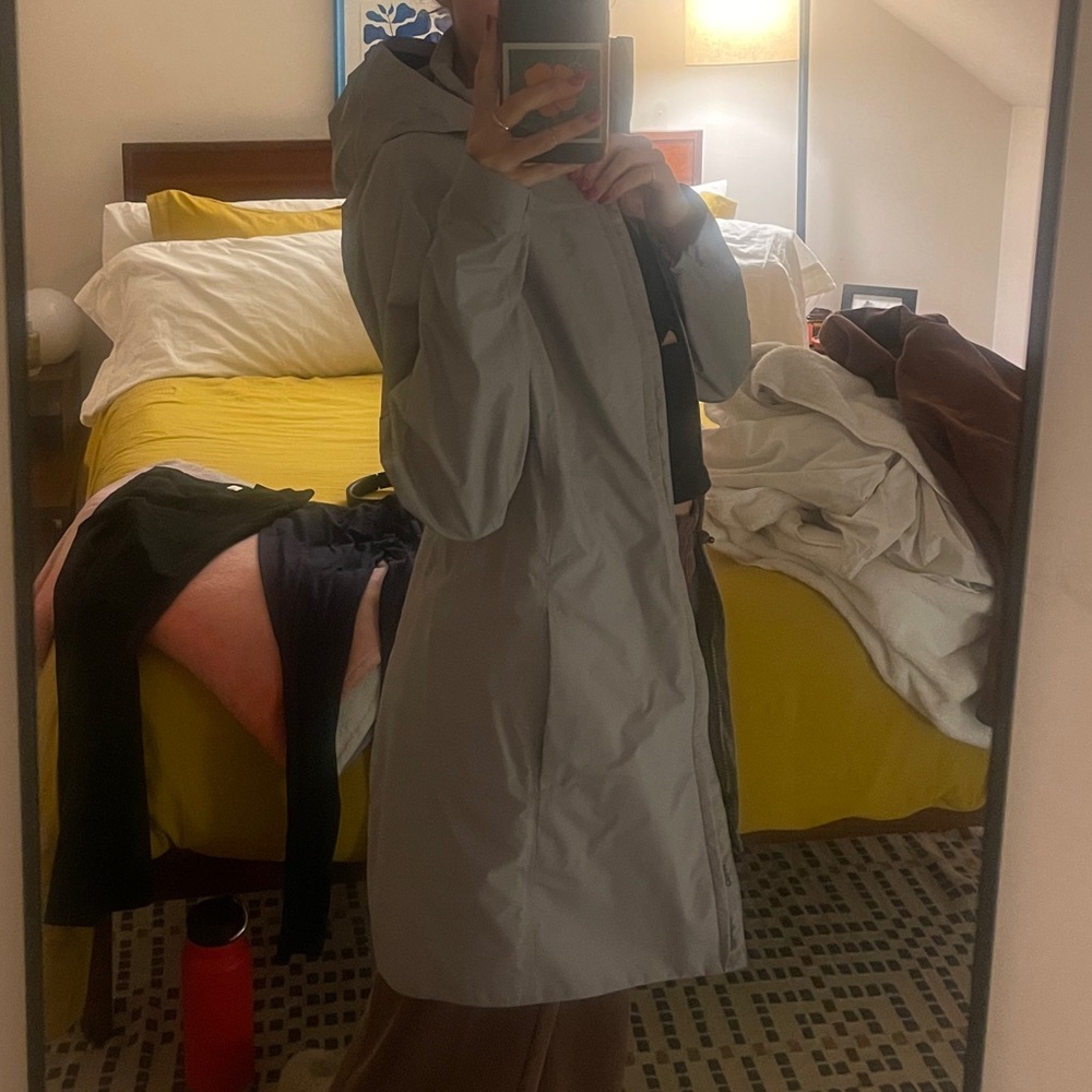 Patagonia Women's Torrentshell 3L Rain Parka NWT